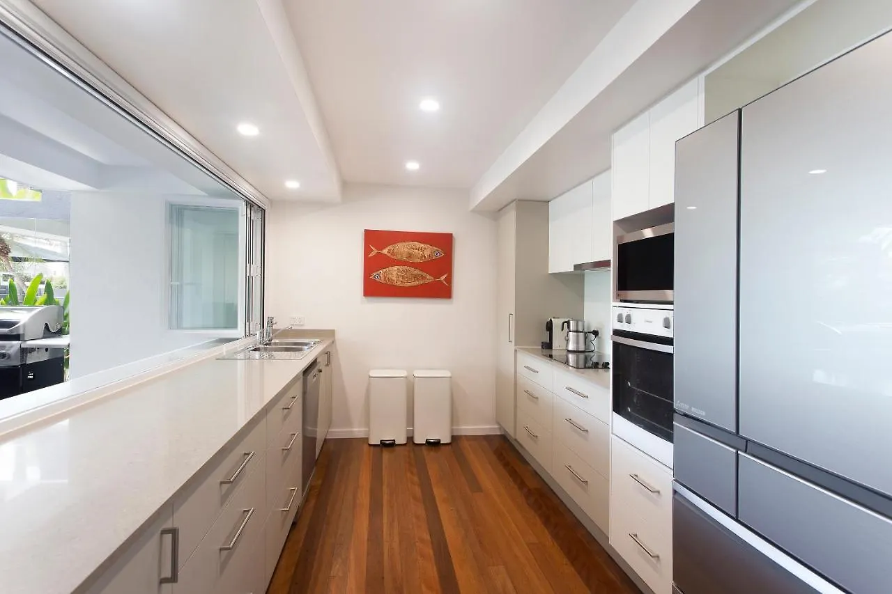 Noosa Boutique Apartments & Elkhorn Villas